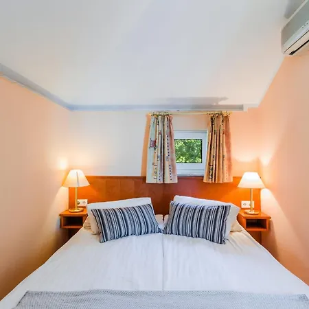 Apartament Roza *